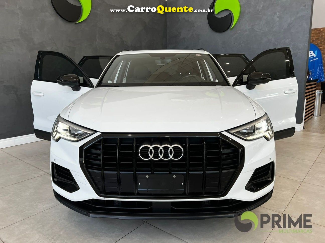 AUDI Q3 1.4 35 TFSI BLACK 2021 - Loja