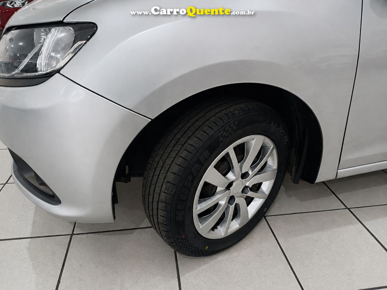 RENAULT LOGAN 1.0 12V SCE AUTHENTIQUE 2018 - Loja