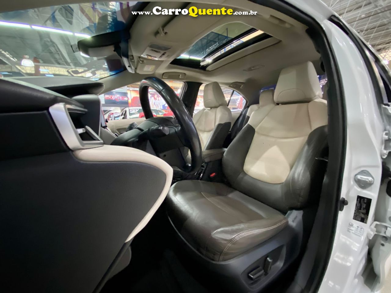 TOYOTA COROLLA 1.8 VVT-I ALTIS PREMIUM HIBRIDO 2022 - Loja