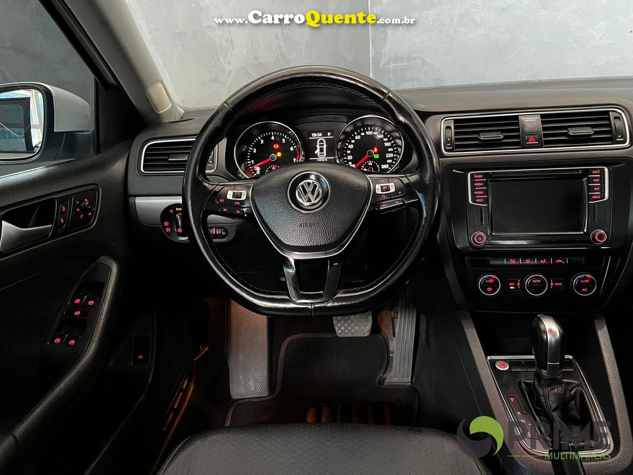 VOLKSWAGEN JETTA 1.4 16V TSI COMFORTLINE 2018 - Loja