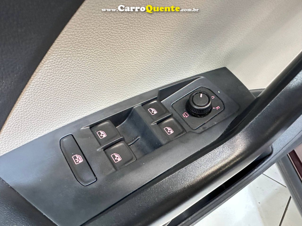 VOLKSWAGEN T-CROSS 1.4 250 TSI TOTAL HIGHLINE 2020 - Loja