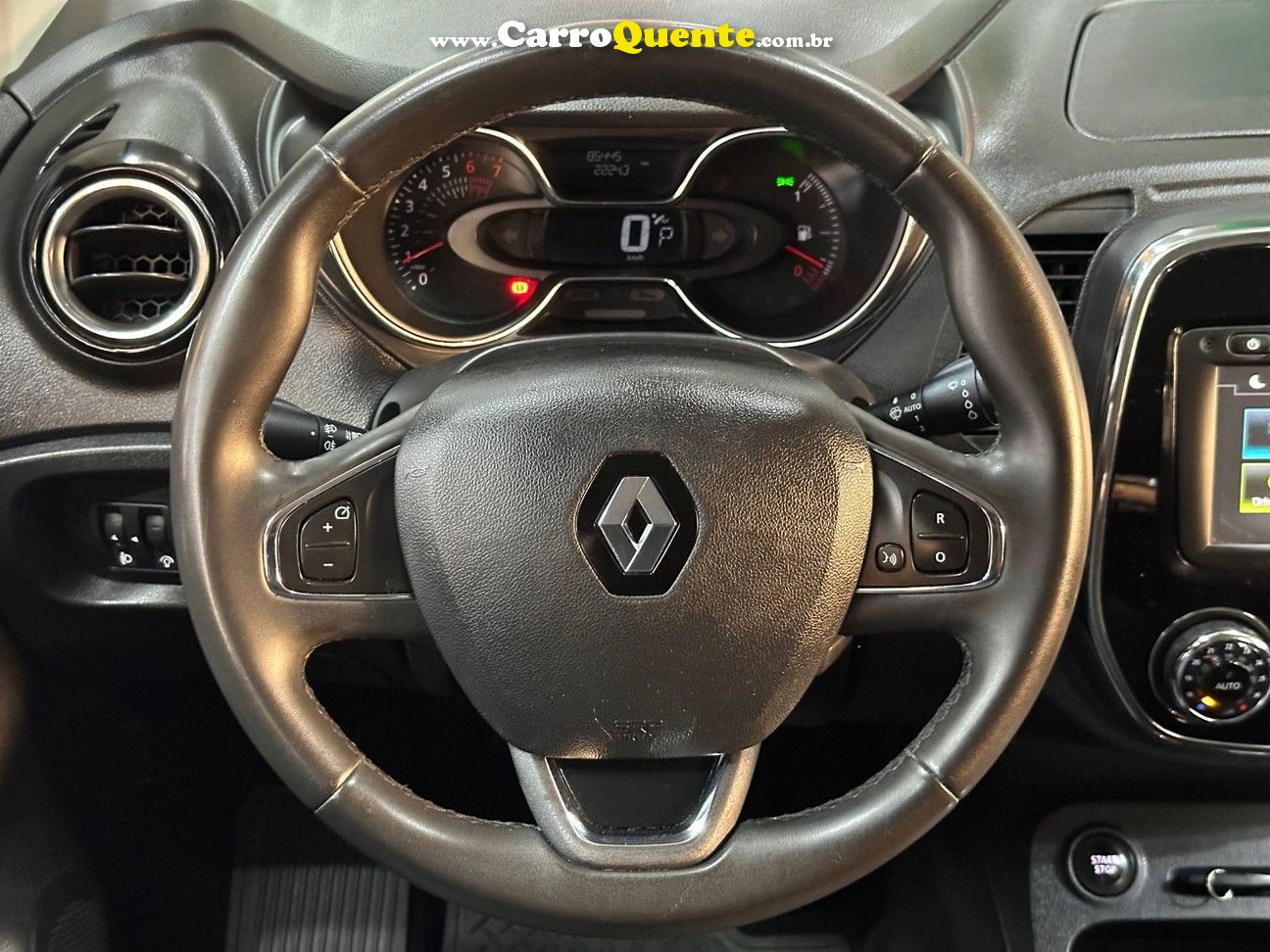 RENAULT CAPTUR 2.0 16V INTENSE 2018 - Loja