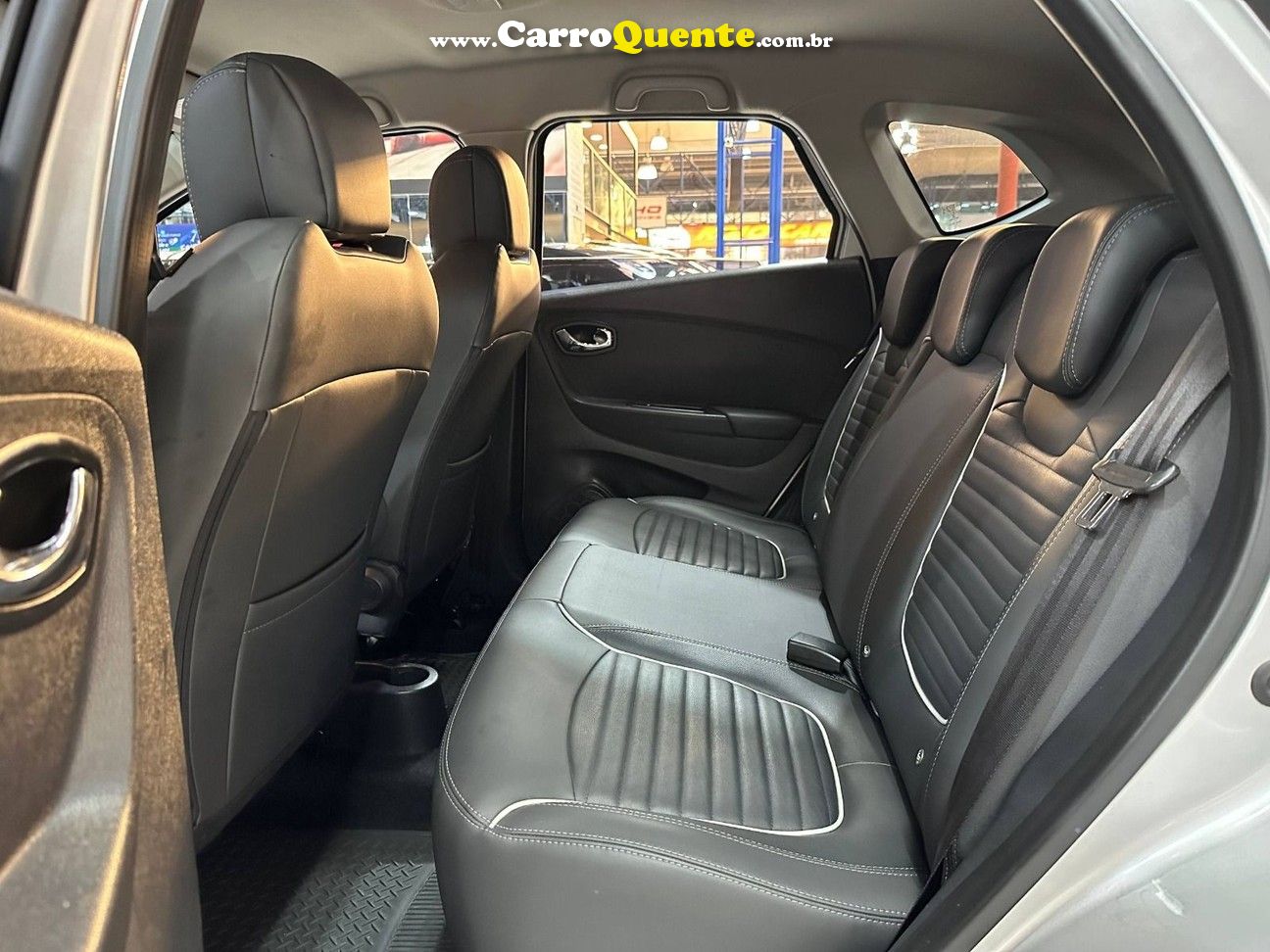 RENAULT CAPTUR 2.0 16V INTENSE 2018 - Loja