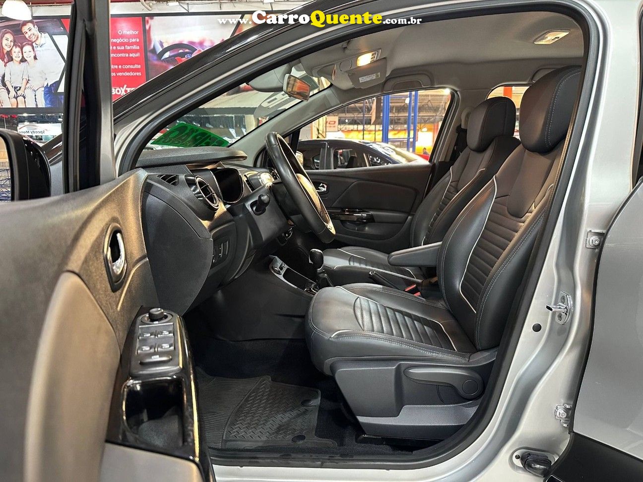 RENAULT CAPTUR 2.0 16V INTENSE 2018 - Loja