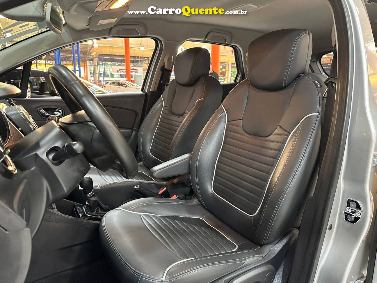 RENAULT CAPTUR 2.0 16V INTENSE 2018 - Loja