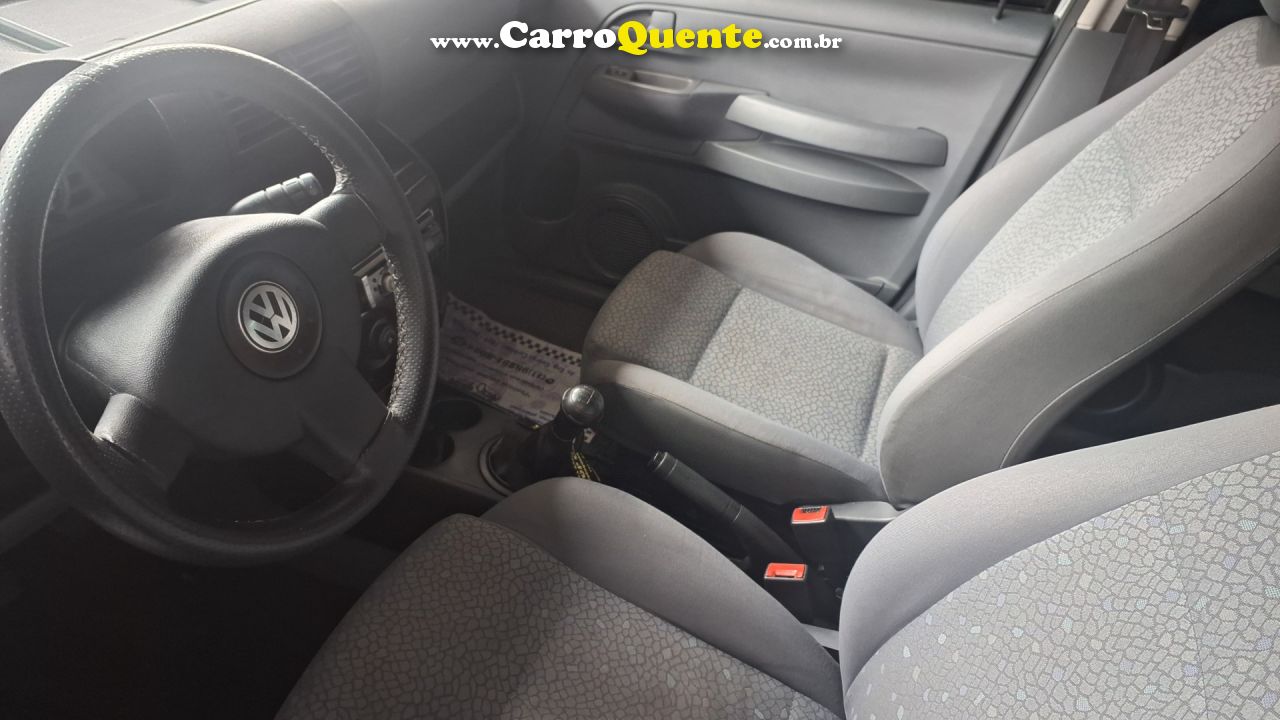 VOLKSWAGEN   FOX PLUS 1.6MI 1.6MI TOTAL FLEX 8V 4P   PRATA 2006 1.6 FLEX - Loja