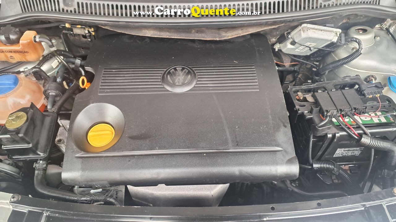 VOLKSWAGEN   FOX PLUS 1.6MI 1.6MI TOTAL FLEX 8V 4P   PRATA 2006 1.6 FLEX - Loja