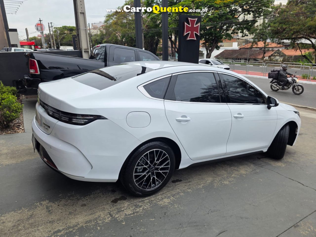 BYD   KING GS 1.5 16V AUT. (HIBRIDO)   BRANCO 2027 1.5 GASOLINA E ELÉTRICO - Loja