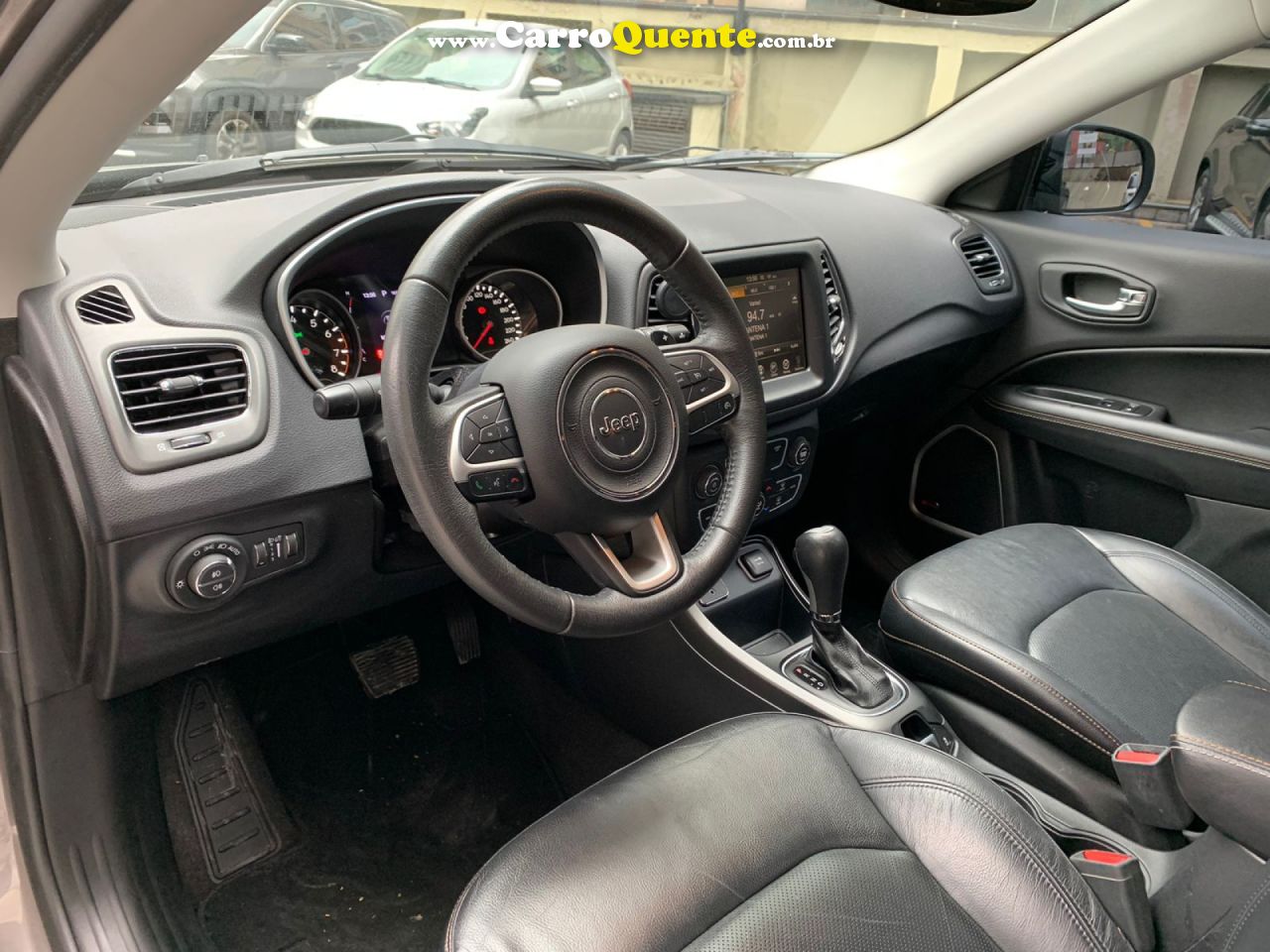 JEEP   COMPASS LONGITUDE 2.0 4X2 FLEX 16V AUT.   CINZA 2017 2.0 FLEX - Loja