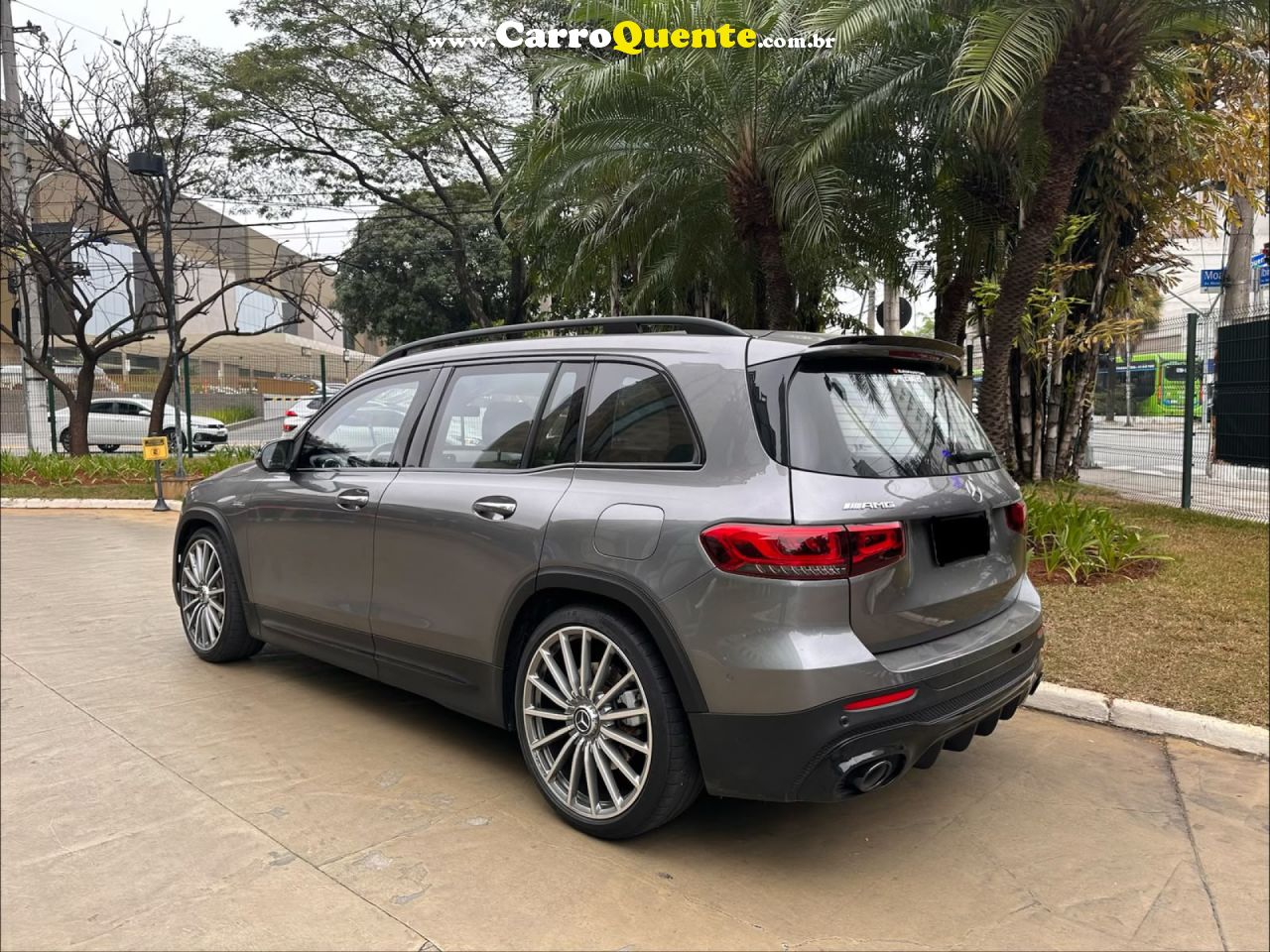 MERCEDES-BENZ   2.0 CGI GASOLINA 4MATIC SPEEDSHIFT   CINZA 2022 2.0 GASOLINA - Loja