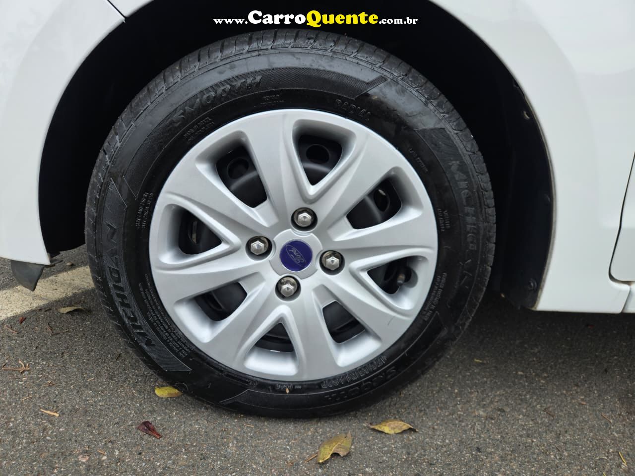FORD   KA 1.0 SESE PLUS TIVCT FLEX 5P   BRANCO 2019 1.0 FLEX - Loja
