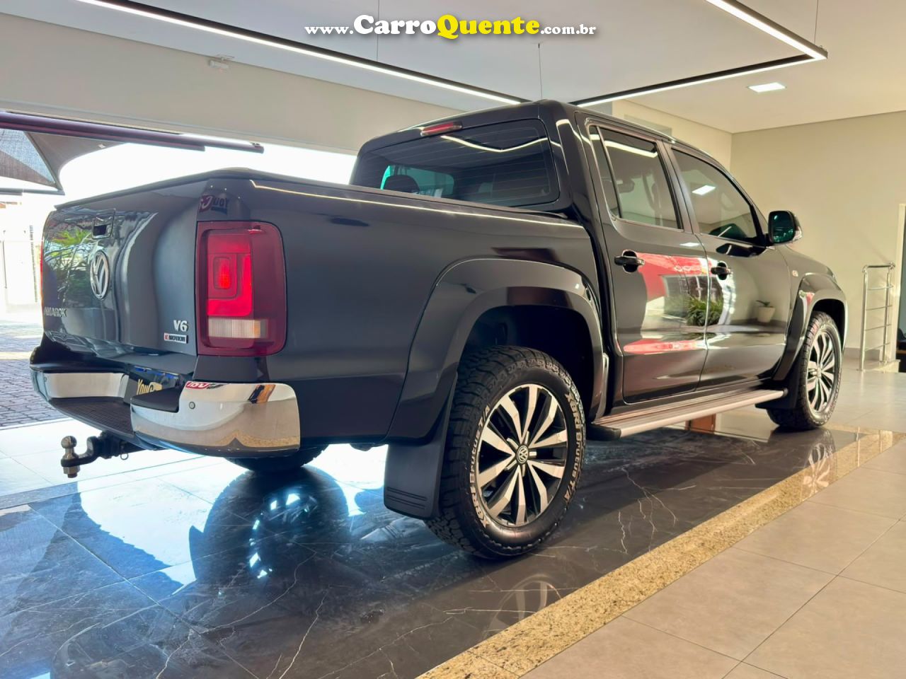 VOLKSWAGEN   AMAROK EXTREME CD 3.0 4X4 TB DIES. AUT.   PRETO 2019 3.0 DIESEL - Loja