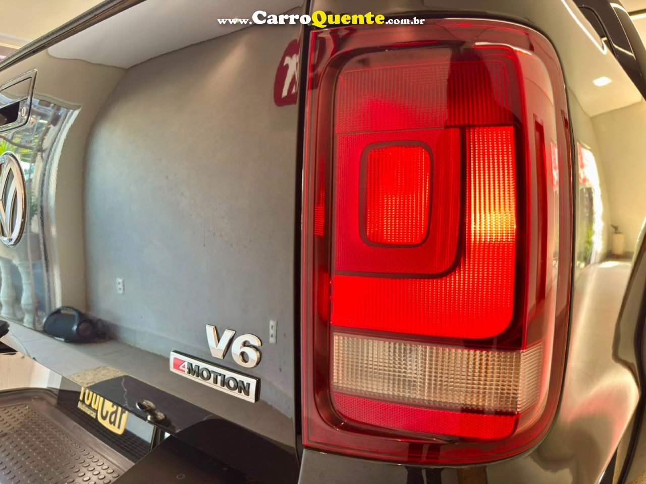 VOLKSWAGEN   AMAROK EXTREME CD 3.0 4X4 TB DIES. AUT.   PRETO 2019 3.0 DIESEL - Loja