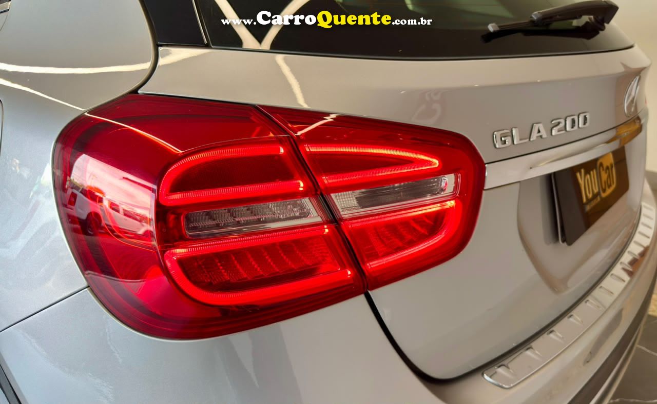 MERCEDES-BENZ   GLA 200 ADVANCE 1.61.6 TB 16V FLEX AUT.   PRATA 2017 1.6 FLEX - Loja