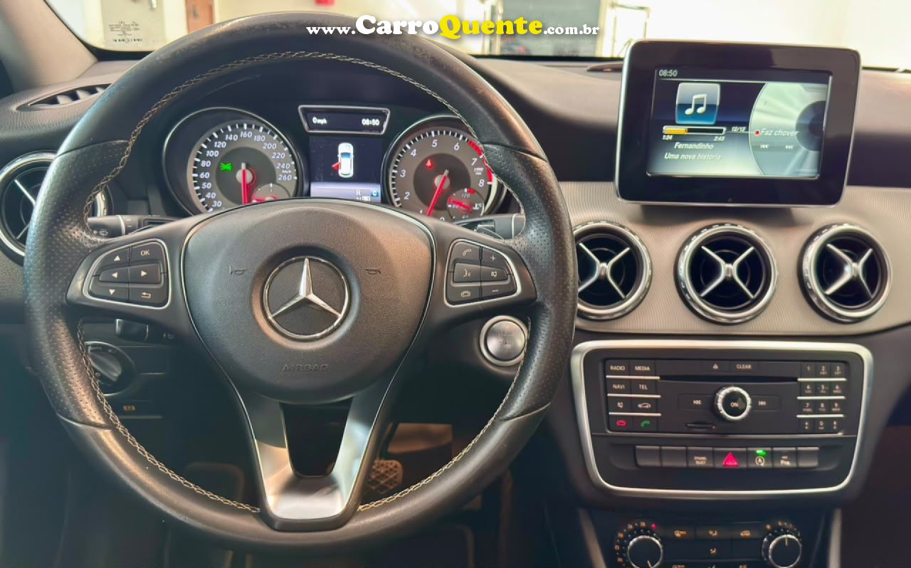 MERCEDES-BENZ   GLA 200 ADVANCE 1.61.6 TB 16V FLEX AUT.   PRATA 2017 1.6 FLEX - Loja