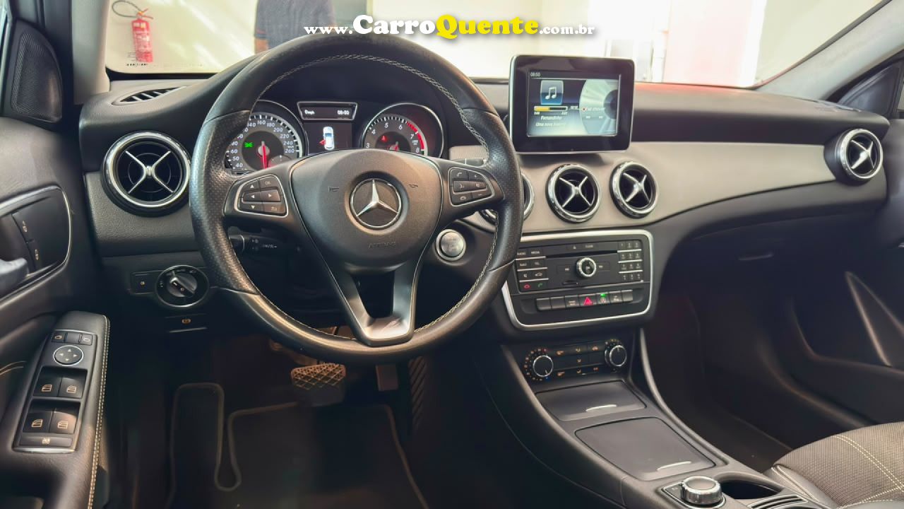 MERCEDES-BENZ   GLA 200 ADVANCE 1.61.6 TB 16V FLEX AUT.   PRATA 2017 1.6 FLEX - Loja