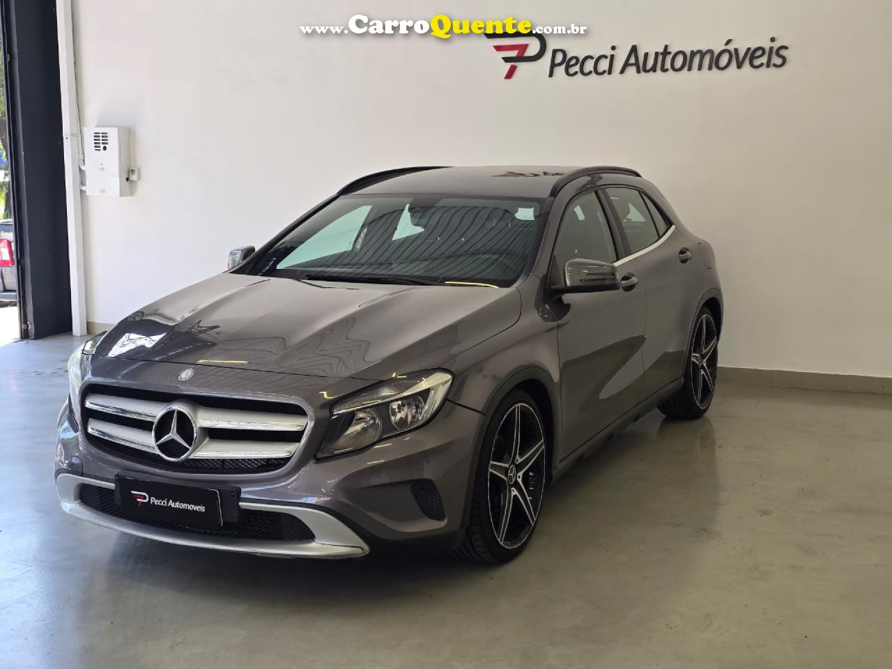 MERCEDES-BENZ   GLA 200 STYLE 1.6 TB 16VFLEX AUT.   CINZA 2015 1.6 GASOLINA - Loja
