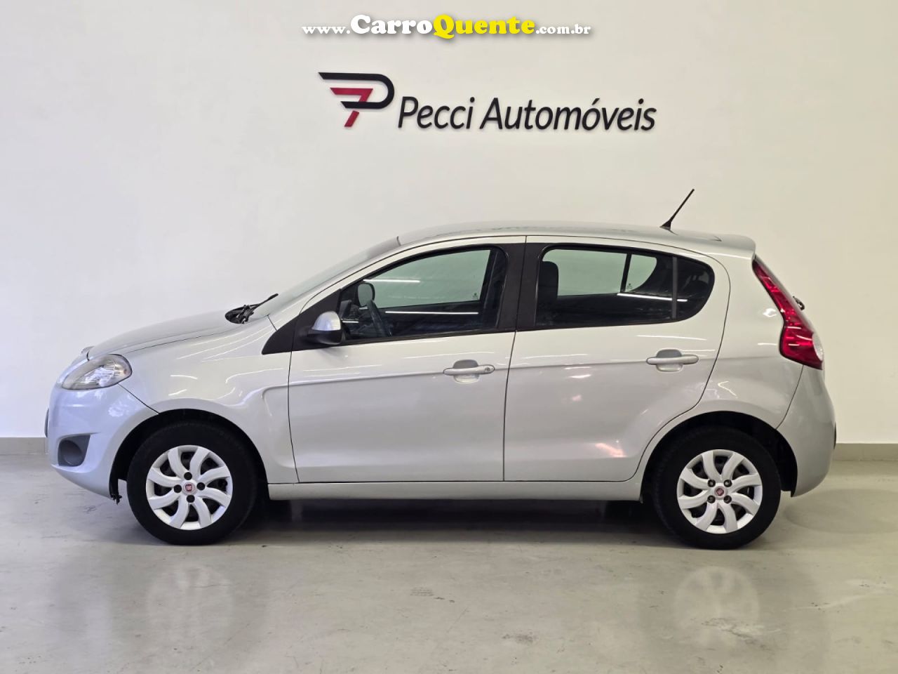FIAT   PALIO ATTRA.ITÁLIA 1.4 EVO F.FLEX 8V 5P   PRATA 2013 1.4 GASOLINA - Loja