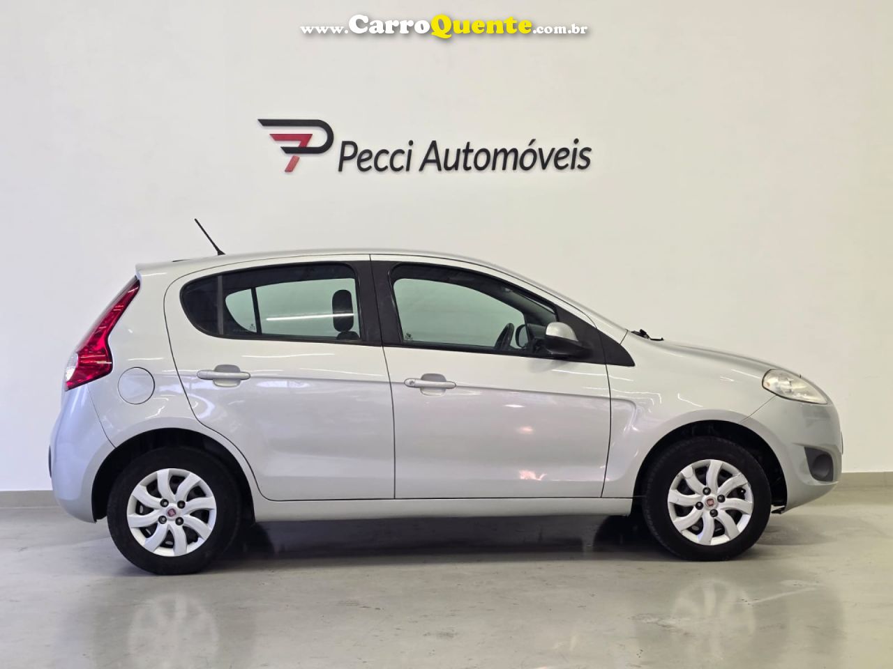 FIAT   PALIO ATTRA.ITÁLIA 1.4 EVO F.FLEX 8V 5P   PRATA 2013 1.4 GASOLINA - Loja