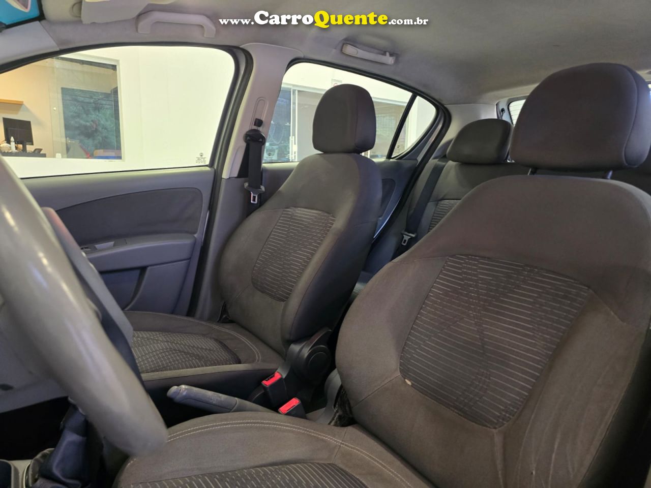 FIAT   PALIO ATTRA.ITÁLIA 1.4 EVO F.FLEX 8V 5P   PRATA 2013 1.4 GASOLINA - Loja
