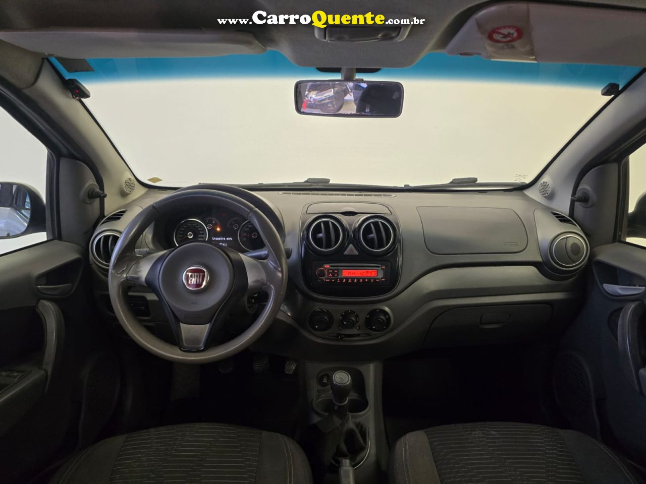 FIAT   PALIO ATTRA.ITÁLIA 1.4 EVO F.FLEX 8V 5P   PRATA 2013 1.4 GASOLINA - Loja