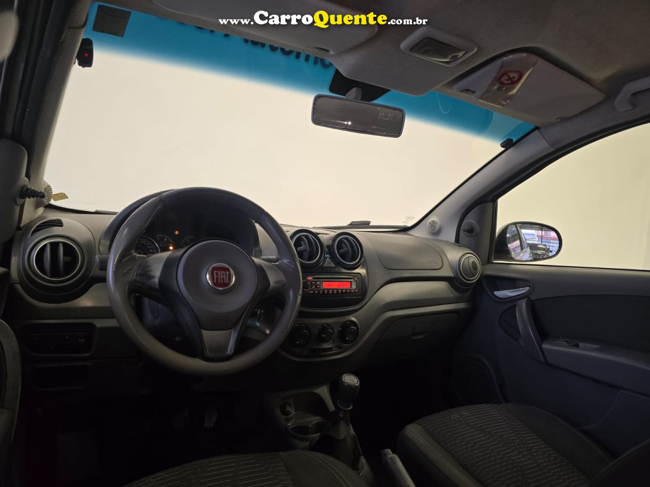 FIAT   PALIO ATTRA.ITÁLIA 1.4 EVO F.FLEX 8V 5P   PRATA 2013 1.4 GASOLINA - Loja