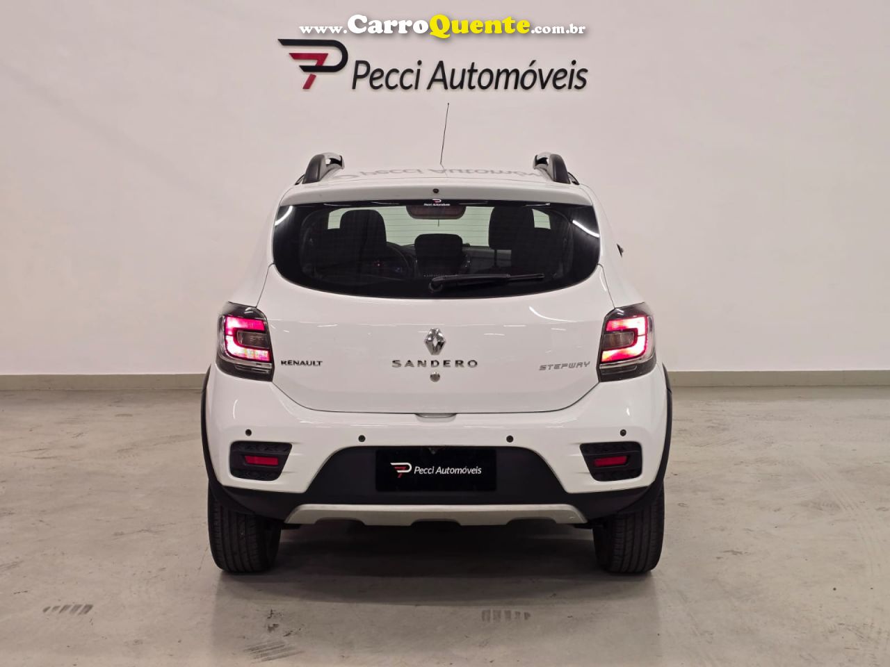 RENAULT   SANDERO STEPWAY EASY R FLEX 1.6 16V 5P   BRANCO 2018 1.6 FLEX - Loja