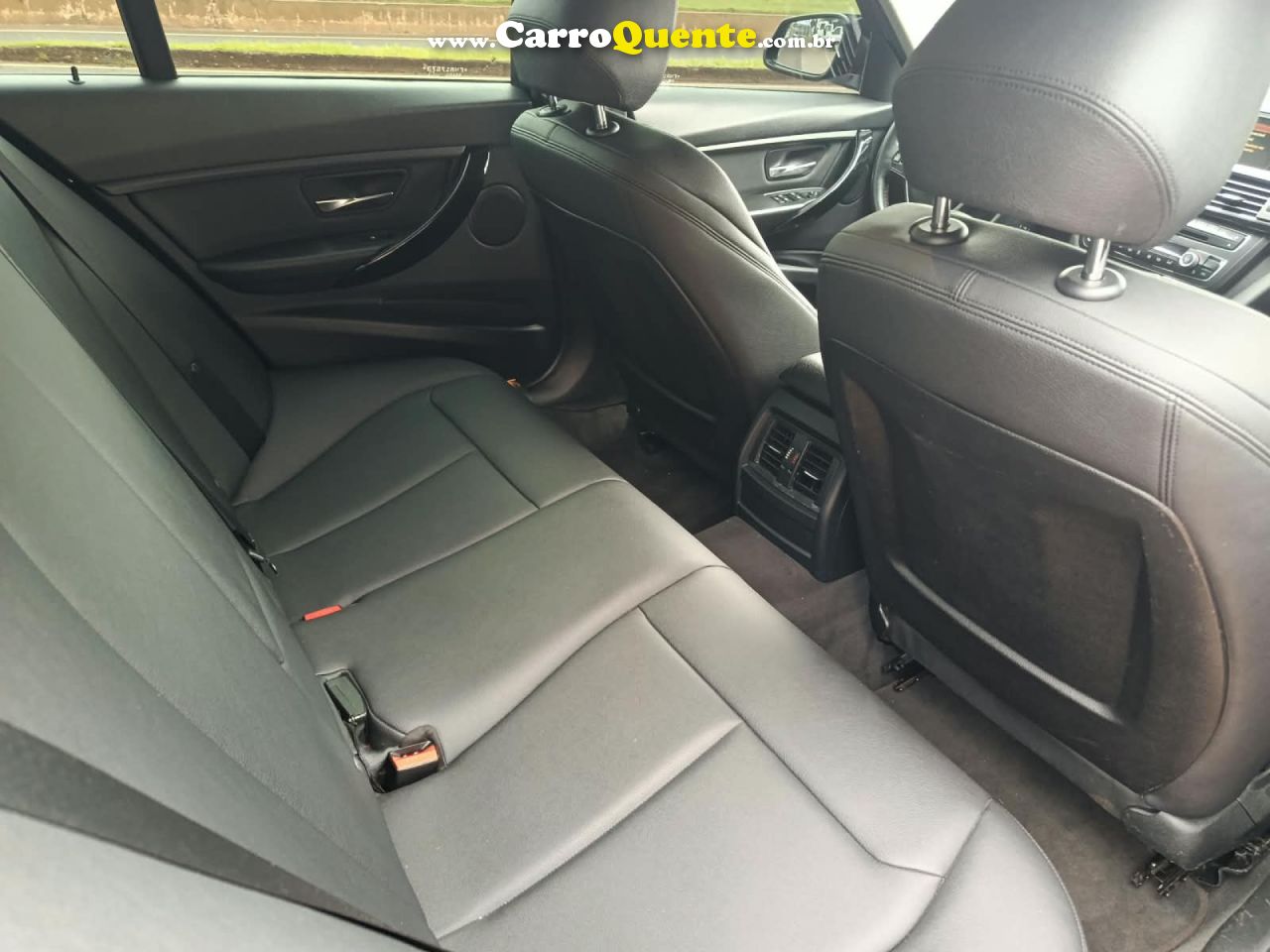 BMW   320IA 2.0 TURBOACTIVEFLEX 16VGP  4P   PRETO 2015 2.0 GASOLINA - Loja