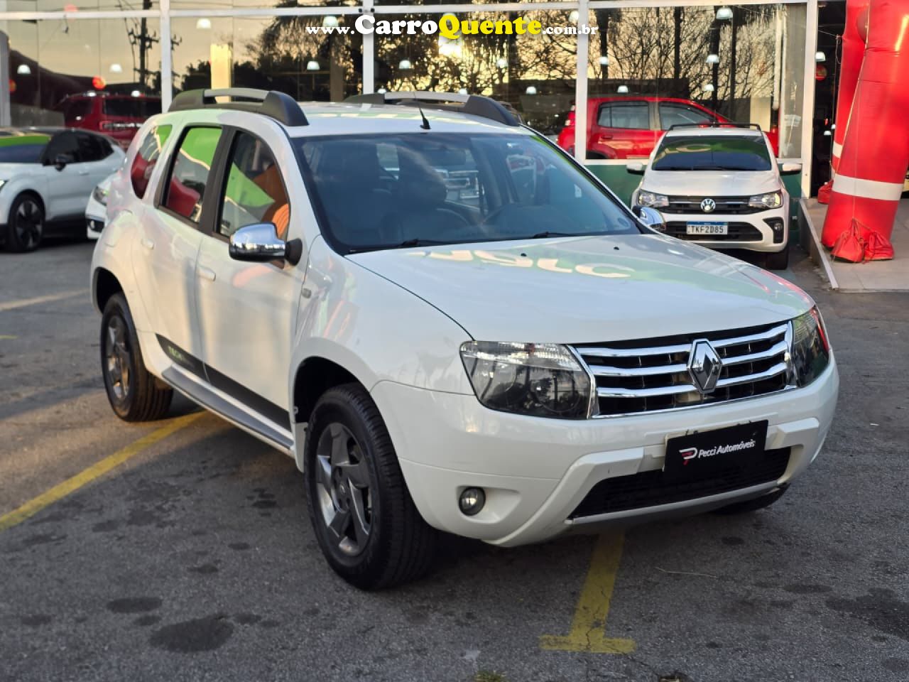 RENAULT   DUSTER DYNAMIQUE 2.0 FLEX 16V AUT.   BRANCO 2013 2.0 FLEX - Loja