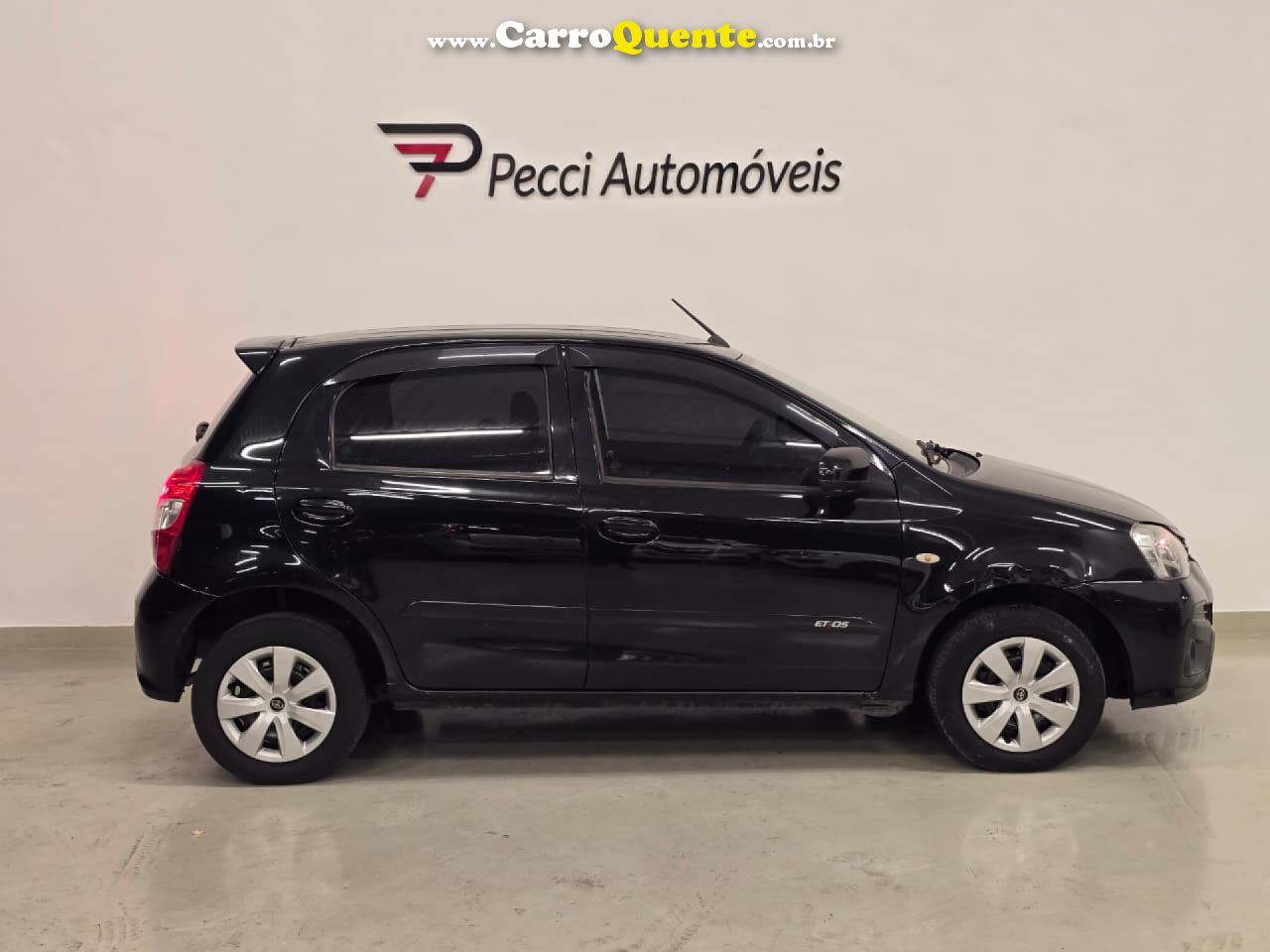 TOYOTA   ETIOS X 1.3 FLEX 16V 5P MEC.   PRETO 2018 1.3 FLEX - Loja
