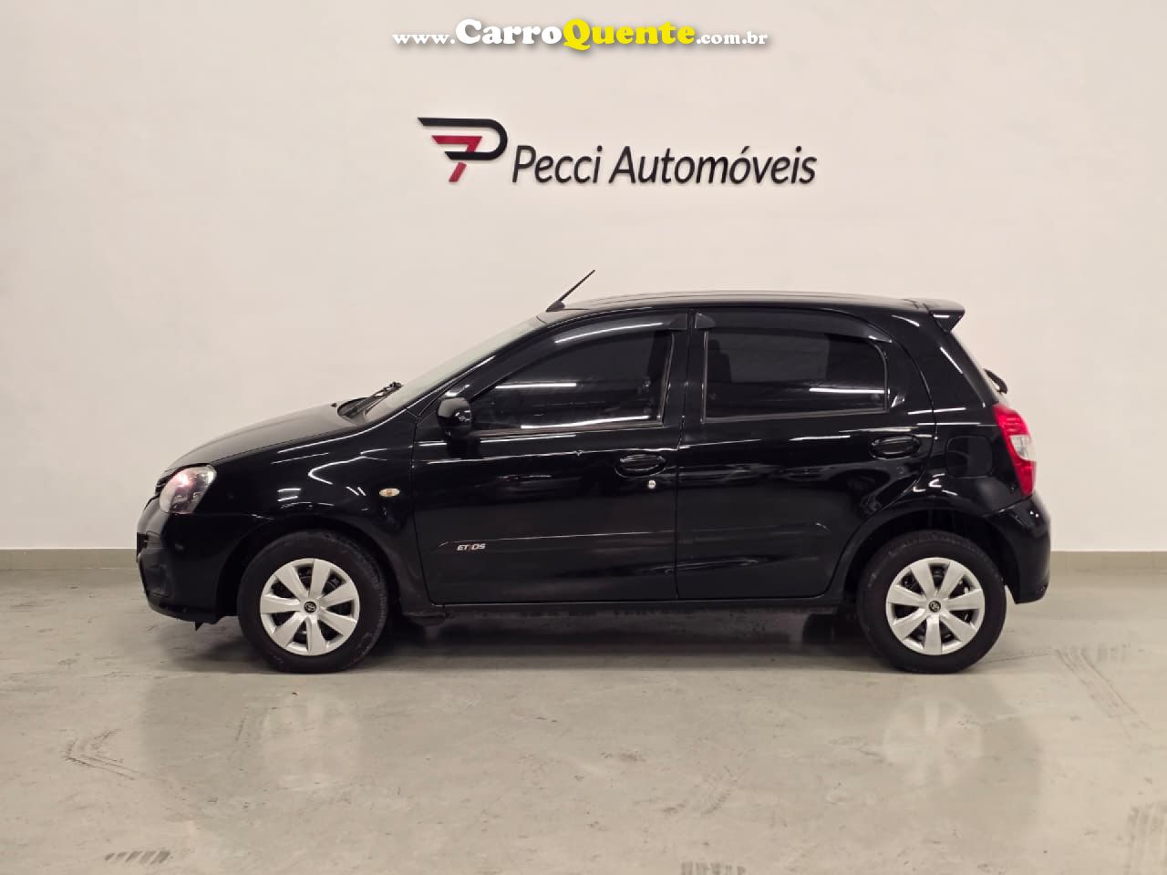 TOYOTA   ETIOS X 1.3 FLEX 16V 5P MEC.   PRETO 2018 1.3 FLEX - Loja