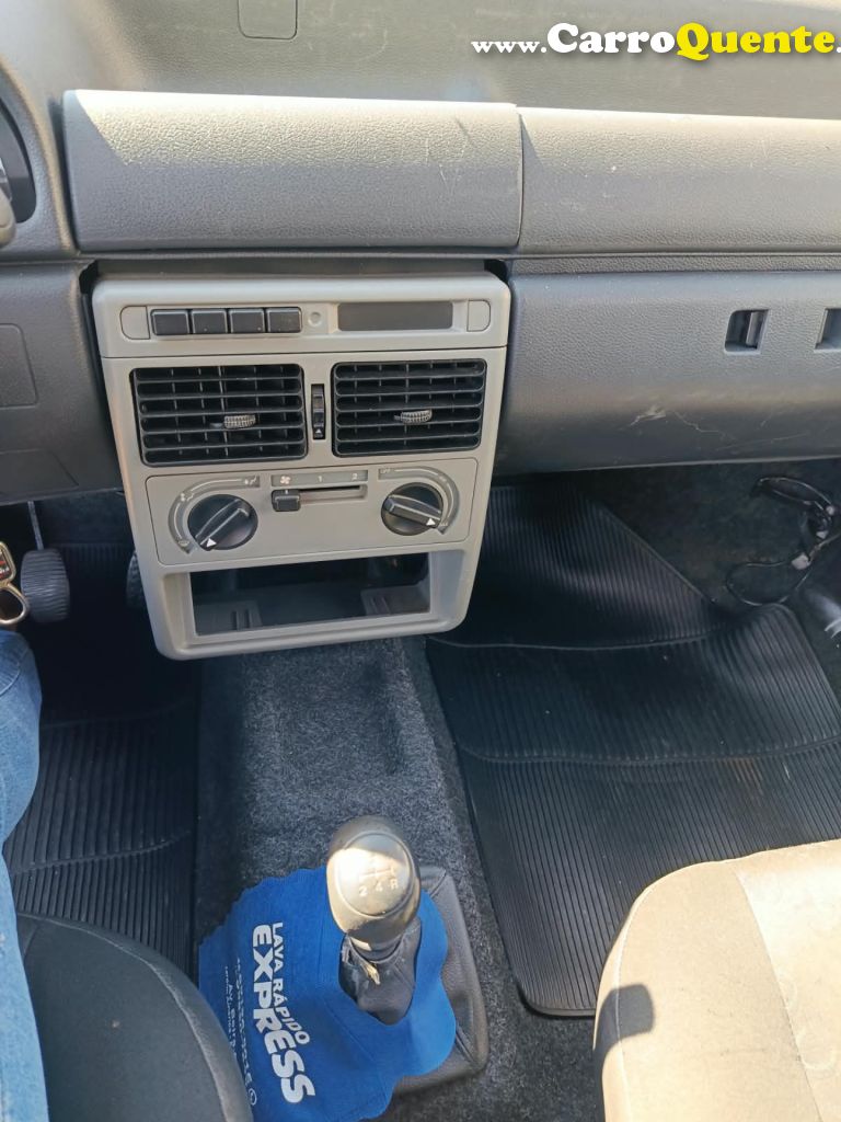 FIAT   UNO MILLE CELEBCELEB.ECON 1.0 F.FLEX 2P   BRANCO 2013 1.0 GASOLINA - Loja