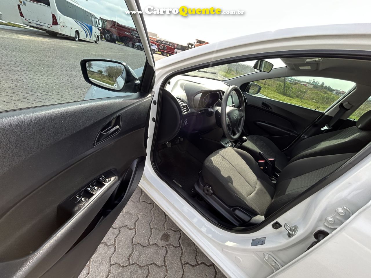 HYUNDAI   HB20 COMF.C.PLUSC.STYLE 1.0 FLEX 12V   BRANCO 2018 1.0 FLEX - Loja