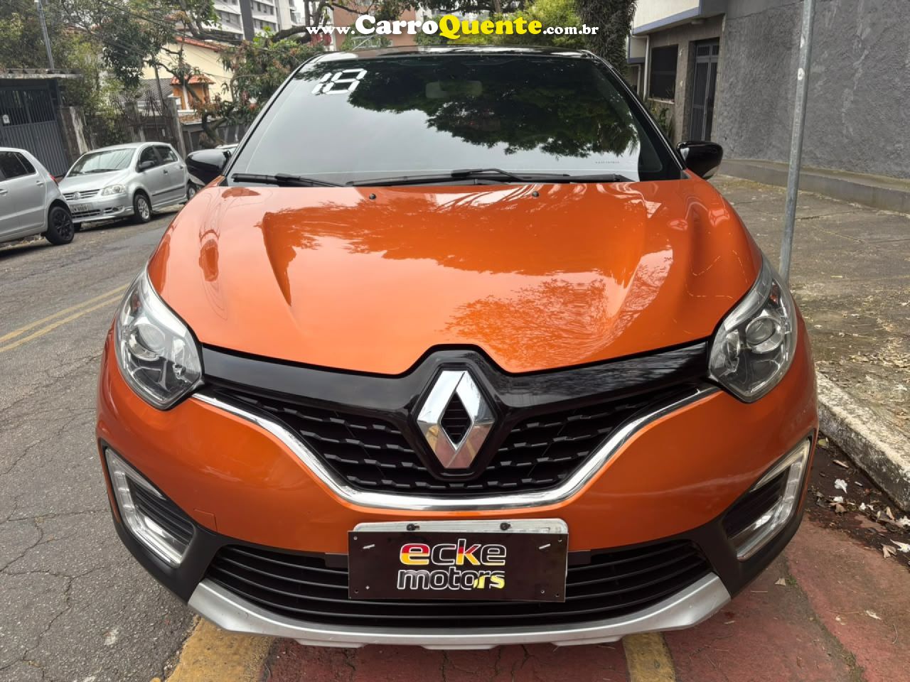 RENAULT   CAPTUR INTENSE 1.6 16V FLEX 5P AUT.   LARANJA 2018 1.6 FLEX - Loja
