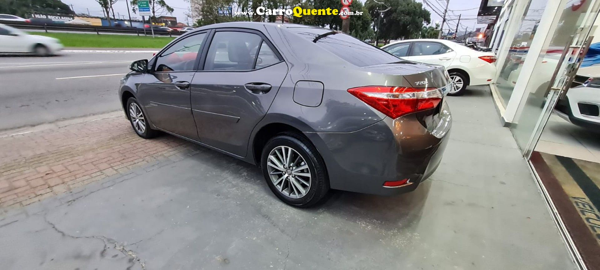 TOYOTA   COROLLA GLI 1.8 FLEX 16V  AUT.   CINZA 2017 1.8 FLEX - Loja