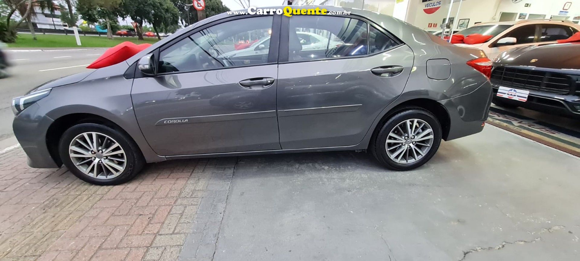 TOYOTA   COROLLA GLI 1.8 FLEX 16V  AUT.   CINZA 2017 1.8 FLEX - Loja
