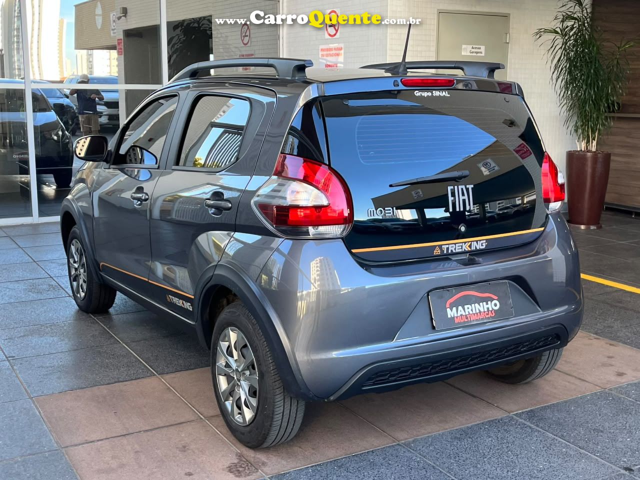 FIAT   MOBI TREKKING FLEX COMPLETO DE FABRICA UNICO DONO REVISOES CONCESSIONARIA   CINZA 2023 1.0 FLEX - Loja