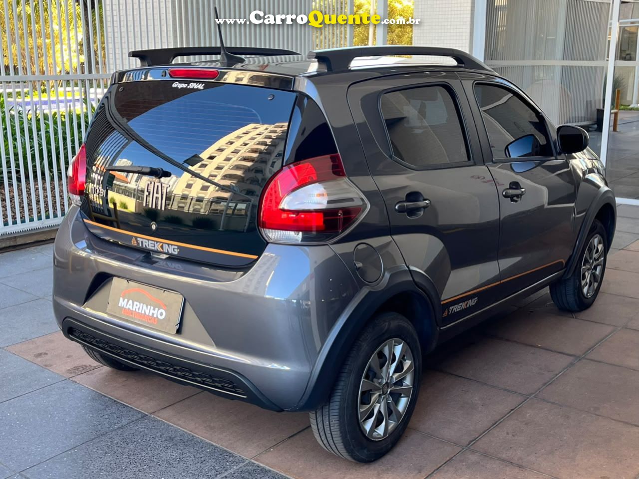 FIAT   MOBI TREKKING FLEX COMPLETO DE FABRICA UNICO DONO REVISOES CONCESSIONARIA   CINZA 2023 1.0 FLEX - Loja