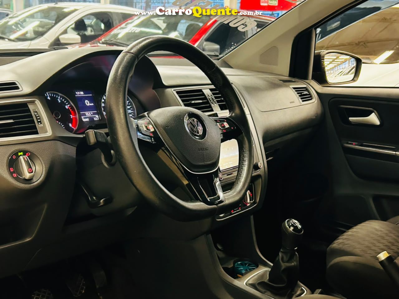 VOLKSWAGEN   FOX COMFORTLINE 1.6 FLEX 8V 5P   PRETO 2018 1.6 FLEX - Loja