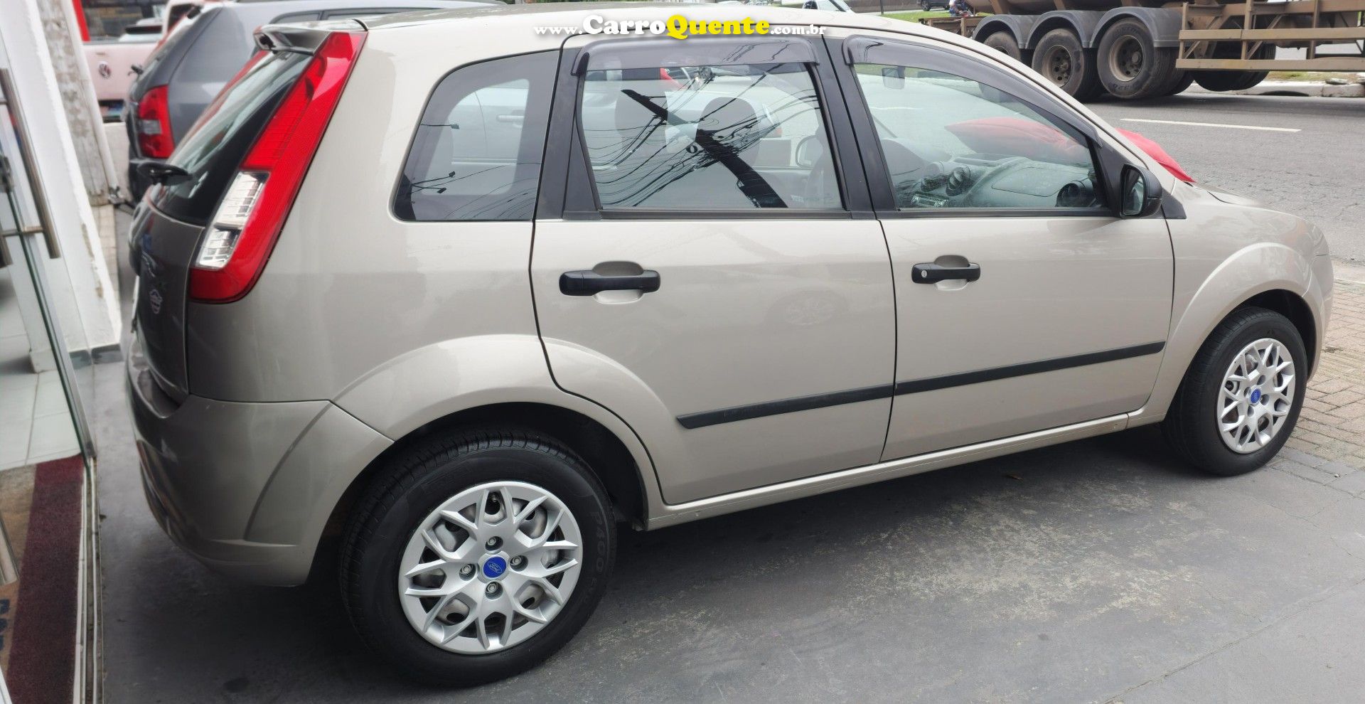FORD   FIESTA 1.0 8V FLEXCLASS 1.0 8V FLEX 5P   PRATA 2008 1.0 FLEX - Loja