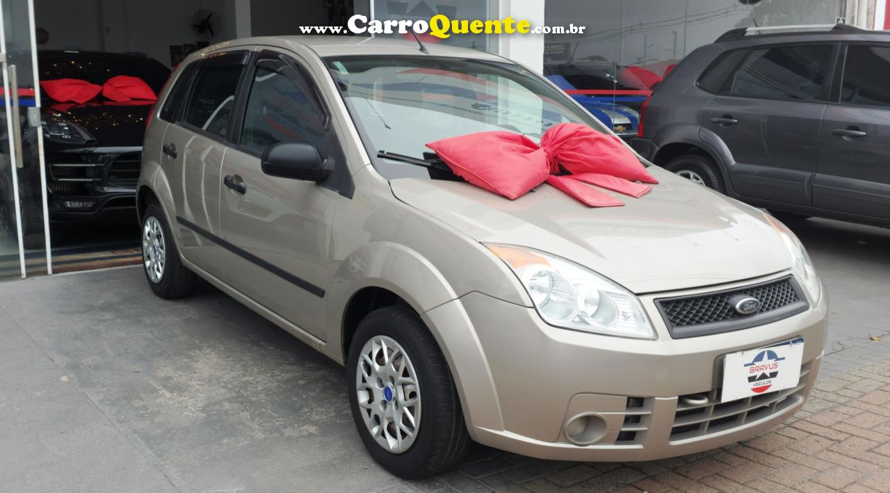 FORD   FIESTA 1.0 8V FLEXCLASS 1.0 8V FLEX 5P   PRATA 2008 1.0 FLEX - Loja