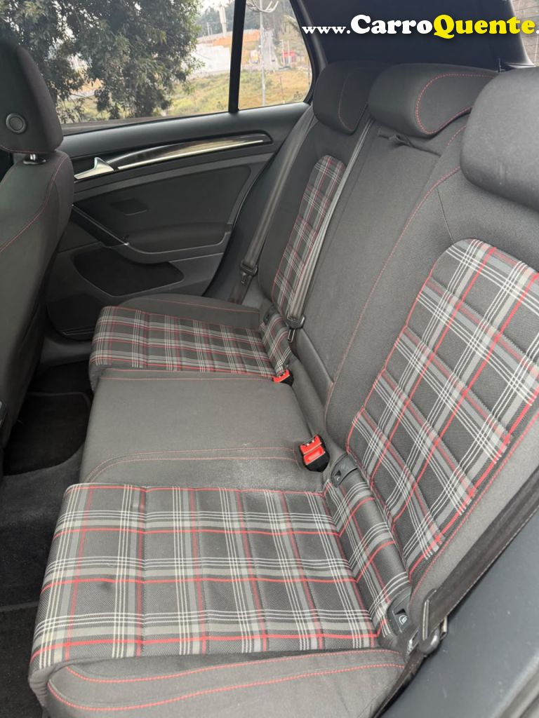 VOLKSWAGEN   GOLF GTI 2.0 TSI 220CV AUT.   PRATA 2016 2.0 GASOLINA - Loja