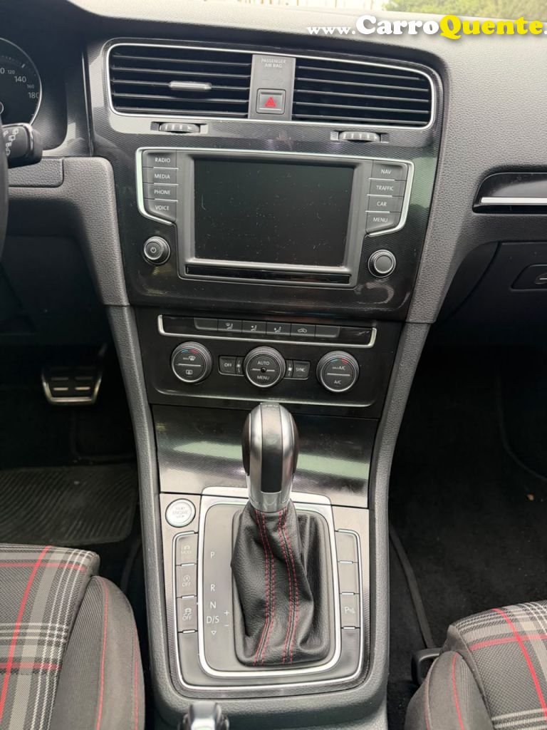 VOLKSWAGEN   GOLF GTI 2.0 TSI 220CV AUT.   PRATA 2016 2.0 GASOLINA - Loja