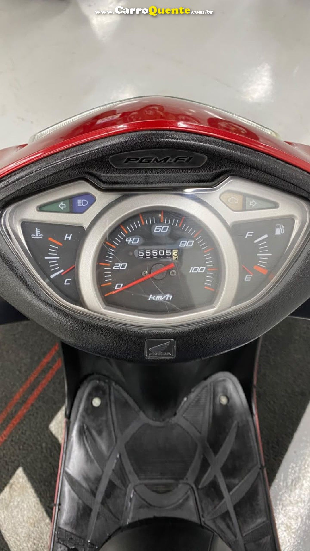 HONDA   LEAD 110   VERMELHO 2010 110 GASOLINA - Loja