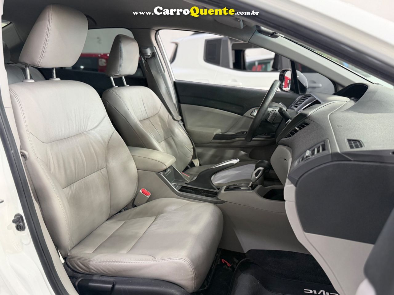 HONDA CIVIC 2.0 LXR 16V 2015 - Loja