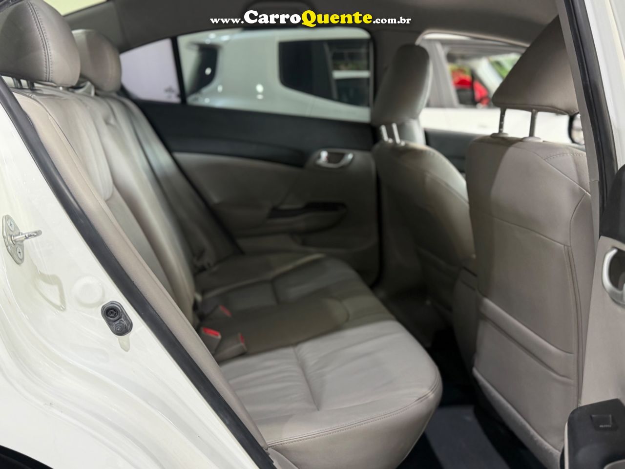 HONDA CIVIC 2.0 LXR 16V 2015 - Loja