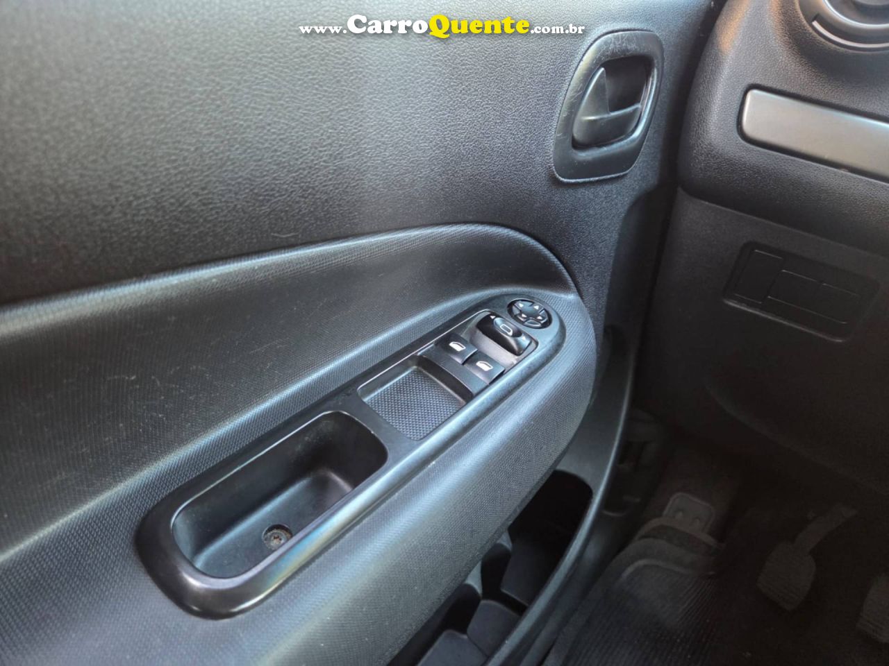 CITROEN C3 PICASSO 1.6 GL 2012 - Loja