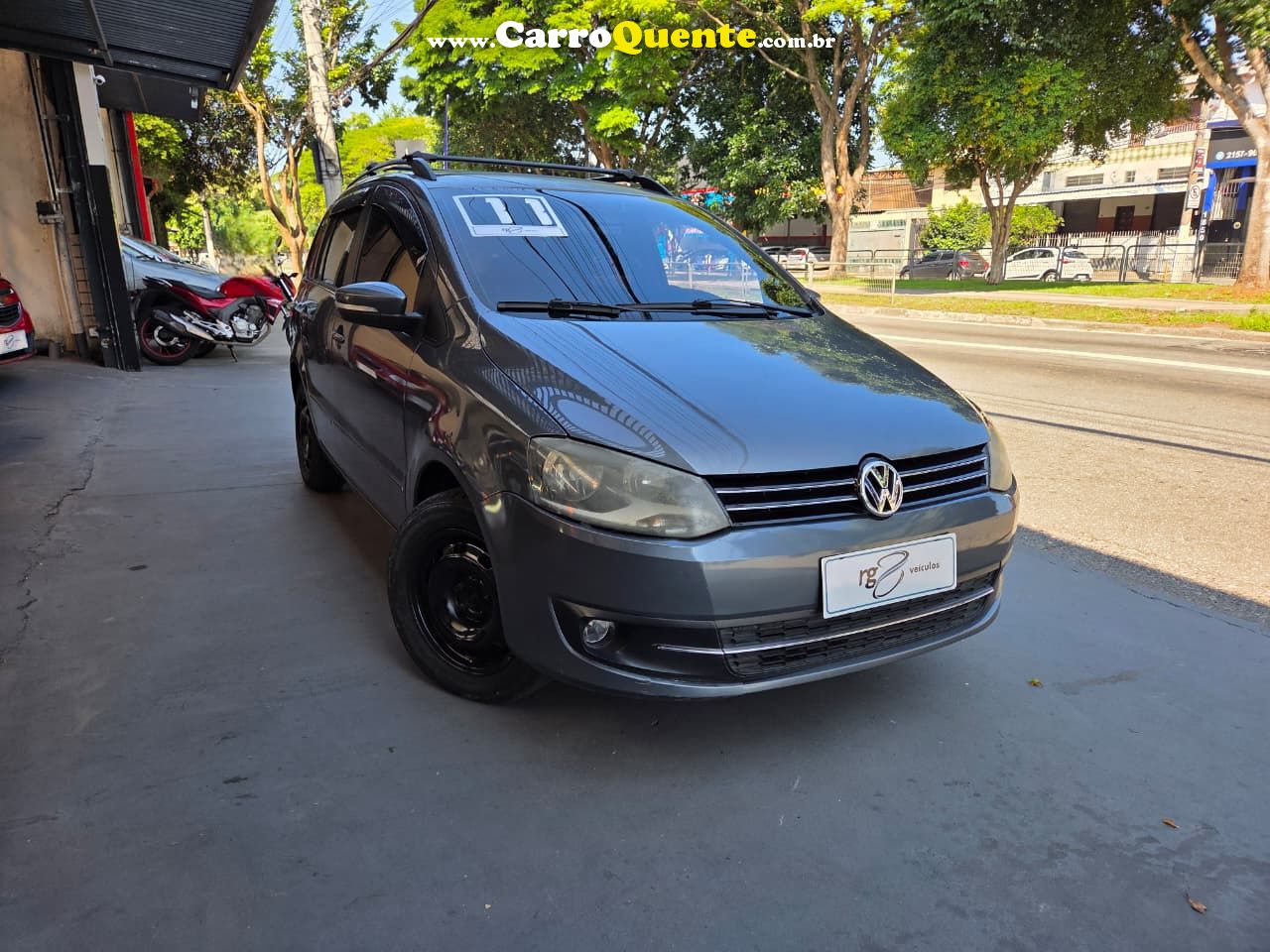 VOLKSWAGEN SPACEFOX 1.6 MI TREND 8V 2011 - Loja