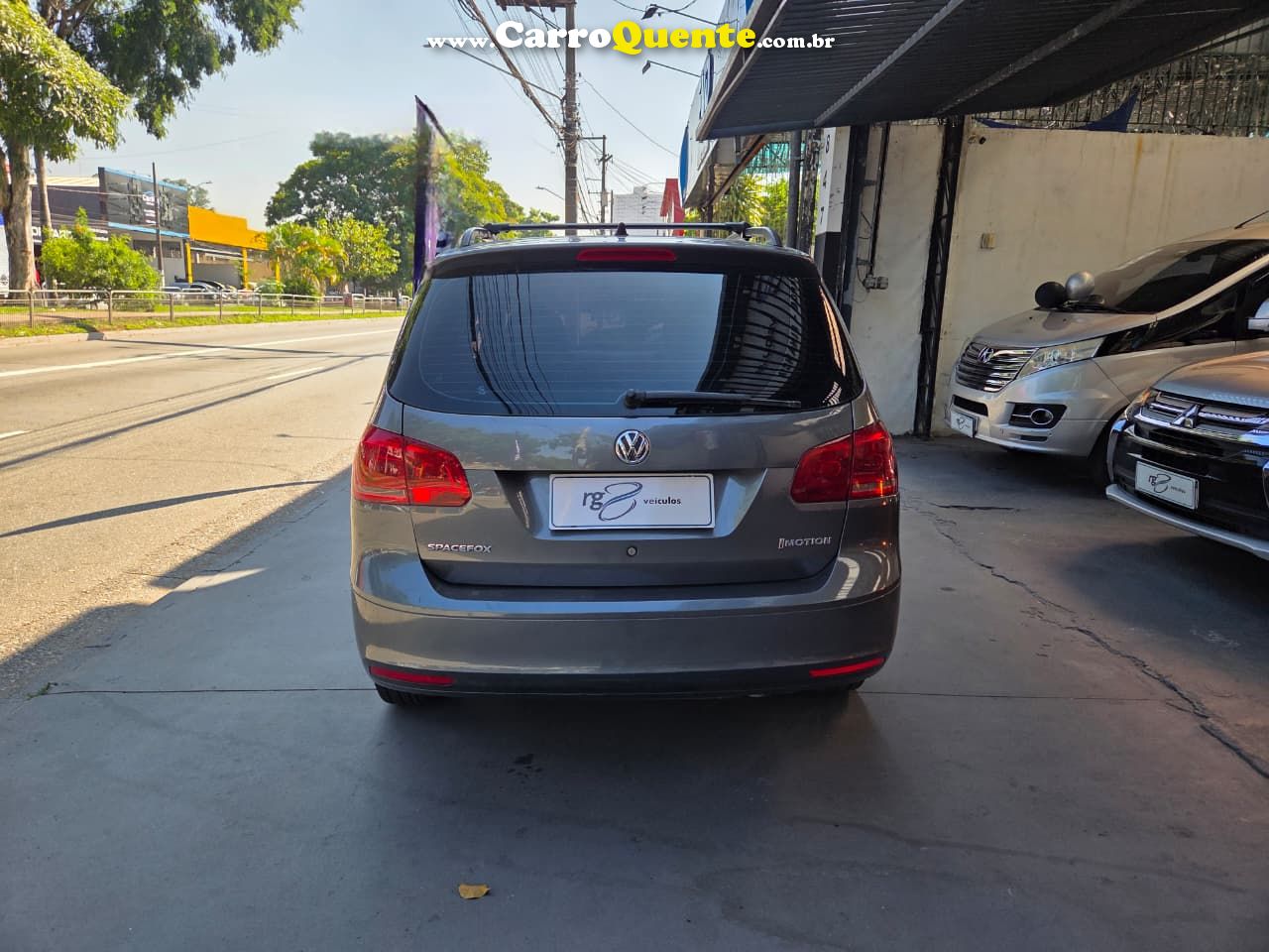 VOLKSWAGEN SPACEFOX 1.6 MI TREND 8V 2011 - Loja