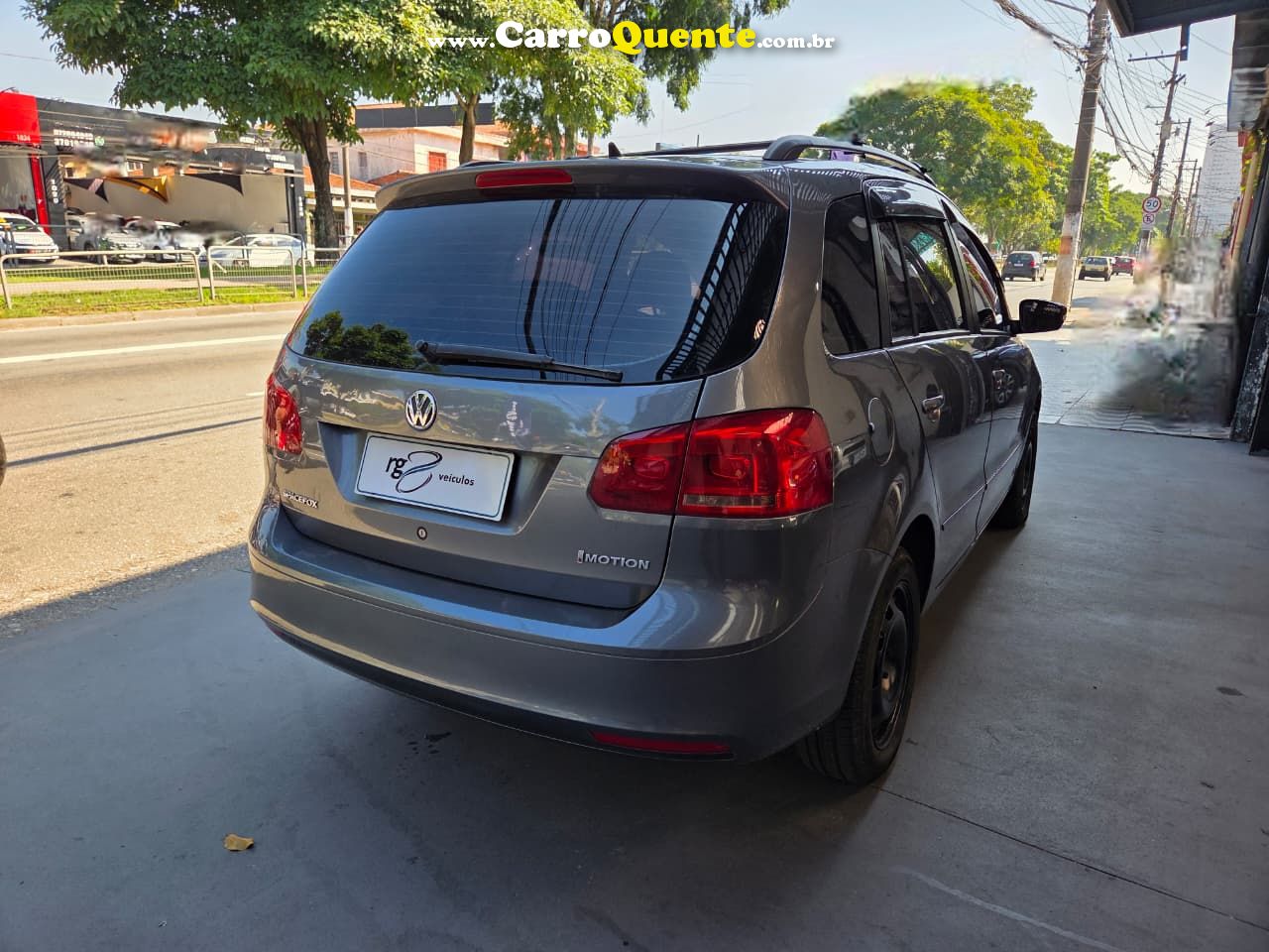 VOLKSWAGEN SPACEFOX 1.6 MI TREND 8V 2011 - Loja